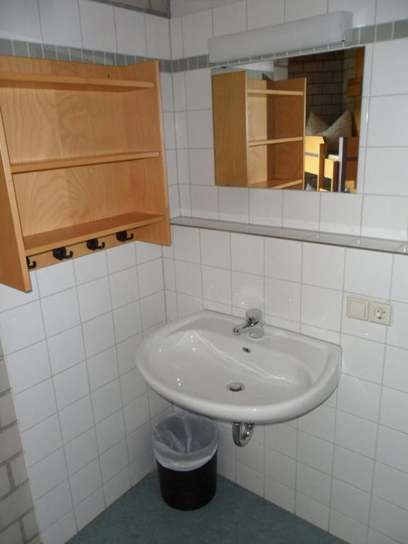 Hellmut-Wassmer-Jugendherberge Loerrach Room photo